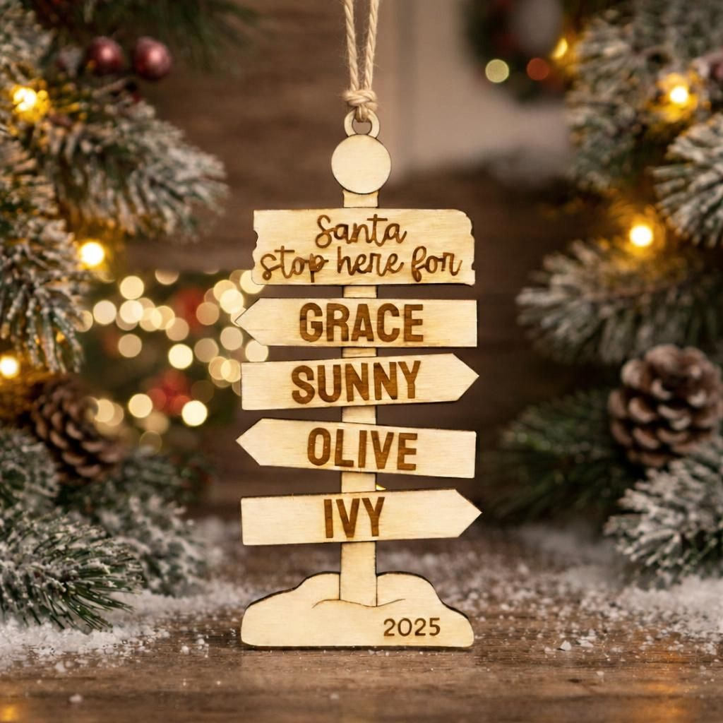 Personalized Family Ornament – Rustic Wooden Christmas Signpost Decor with Custom Engraving
